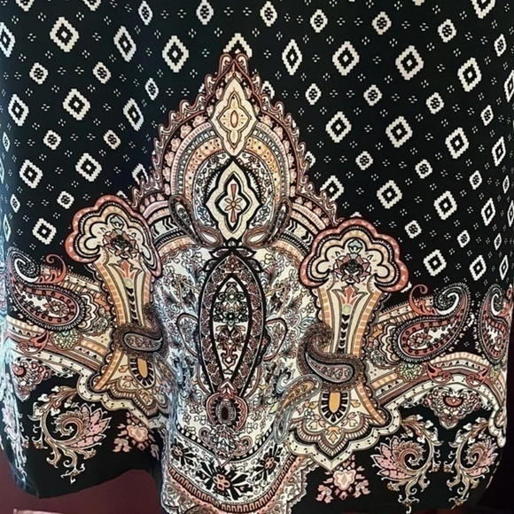 NWOT Buttons X Francesca’s Diamond Geo Paisley Shift Dress Size Small - Picture 5 of 11